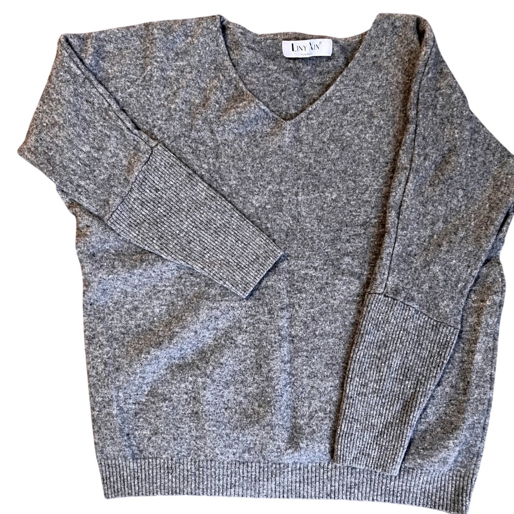 100% Superfine Merino Wool Womens Sweater in Gray Ribbed Sleeves Soft Small - Picture 3 of 13